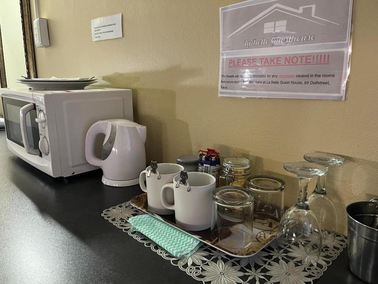 La Belle Guesthouse ปาเรส ห้อง รูปภาพ